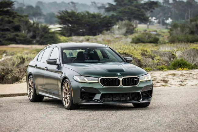 宝马m5cs最新大片欣赏这款个性化车漆也太棒了