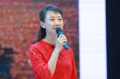 走心好记者讲好故事为何让在场的观众热泪盈眶