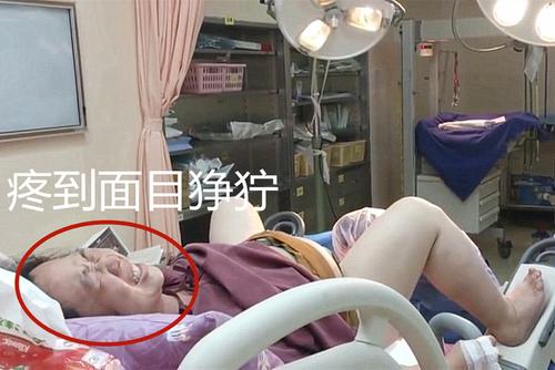 妻子产房顺产全过程,被细心丈夫记录下,网友感叹:做女人太难了