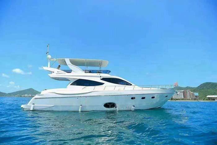 三亚进口小型豪华游艇出售