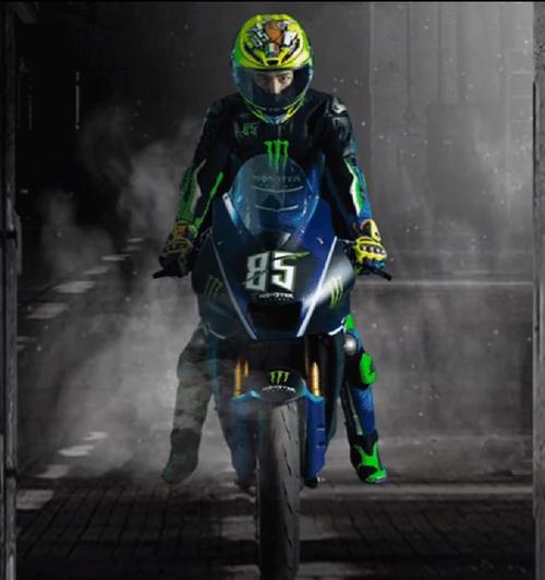 官方下场官宣时间2022年期待85号赛车手王一博先生