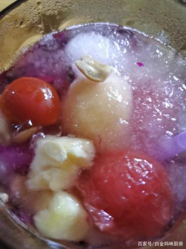 杂果味冰花含有各种新鲜水果