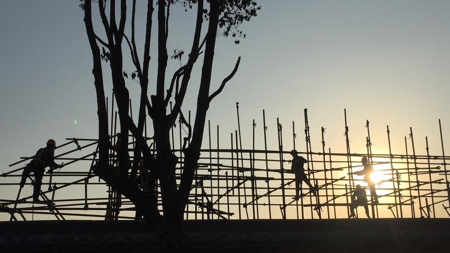 辛勤劳动的人民