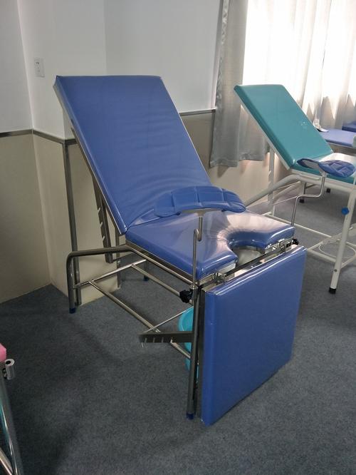 不锈钢妇科产床实物图改2
