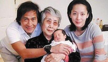 齐秦和孙丽雅,相差24岁.