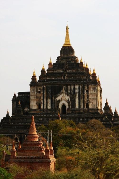 缅甸 蒲甘 苏拉玛尼寺.很古老的建筑.