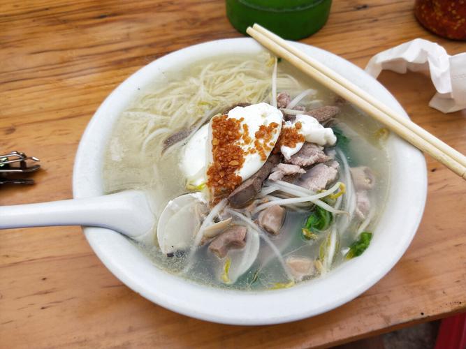 三亚传统早歺加蛋海白螺伊面汤