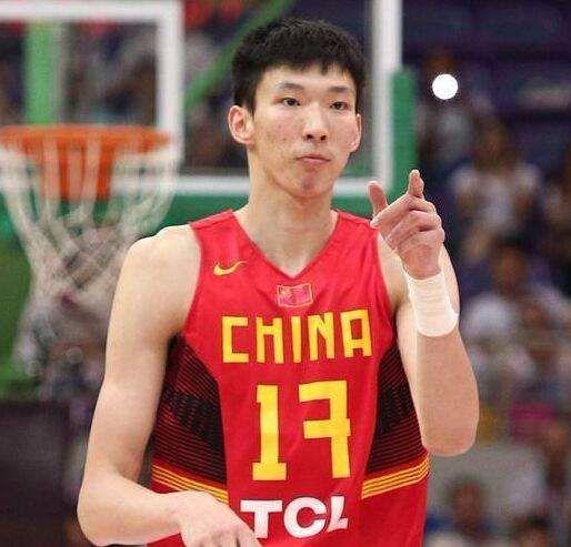 未来能扛起中国男篮的新星:吴前异军突起,周琦能否接班易建联?