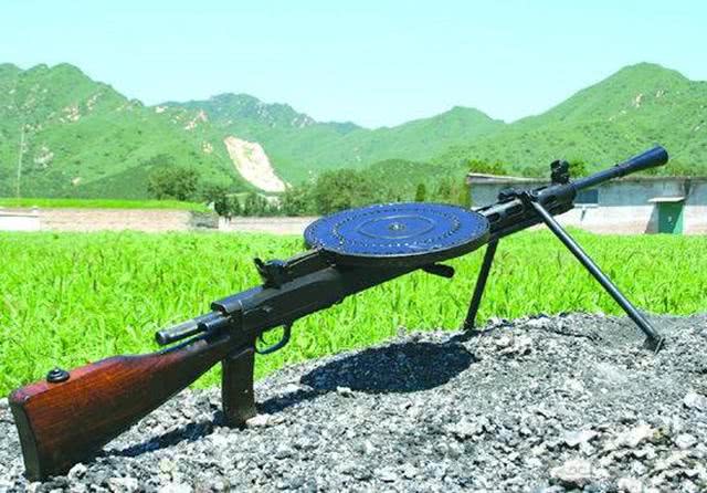 群战神器,大盘鸡机枪