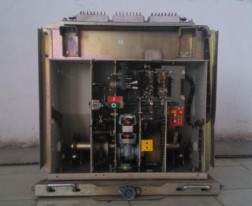 万能式断路器常见故障的判断和检修办法