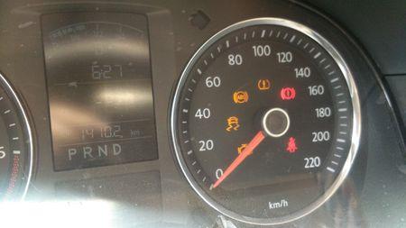 大众朗逸仪表盘指示灯有几个不知道什么意思有人能解释下的吗