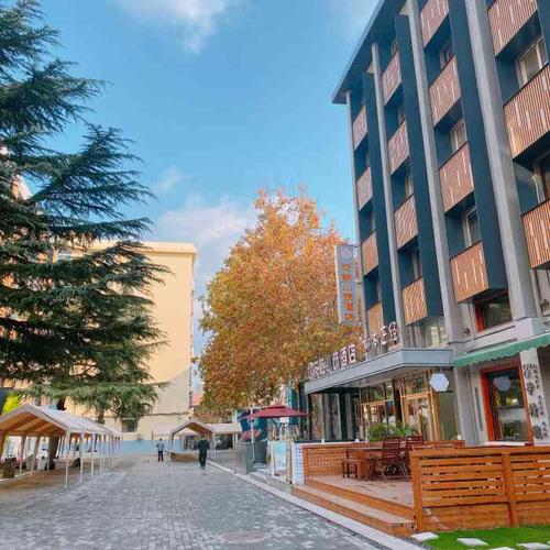 山师东路6号创意园-"山师东路6号创业园晚上来的没还.