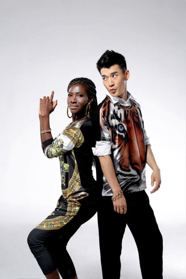 米兰凑在一起,一个跨越了国界,种族,肤色的音乐组合"白加黑"带着极大