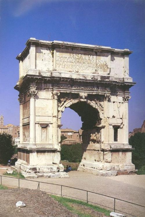 目前留存下来著名的有《提图斯凯旋门》.