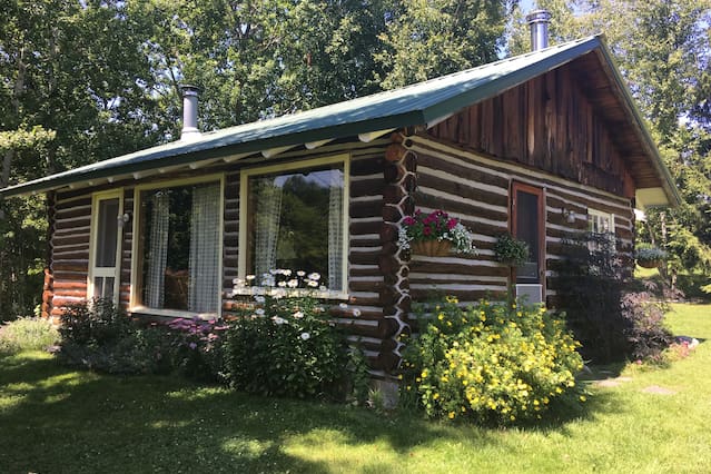 century farm cottages