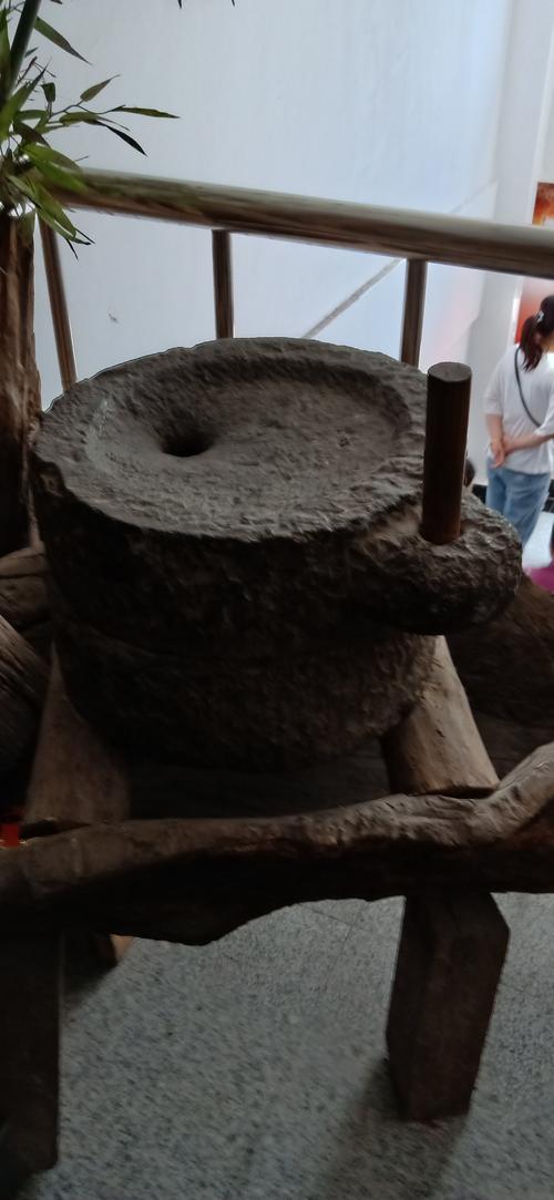 古代磨粉机