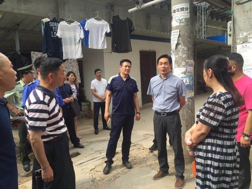 江汉区副区长彭勇军实地调研区域性火灾隐患整治工作