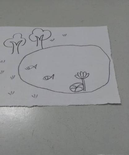 美丽的小池塘简笔画画法