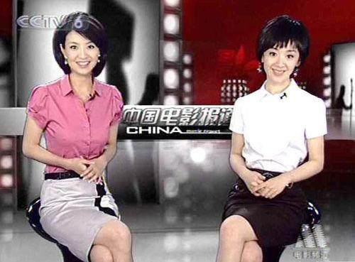 《中国电影报道》女主持疑似"凸点"