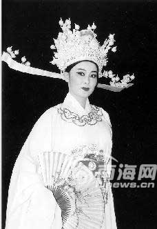 海南演员韩海萍吴多东:将琼剧反串进行到底