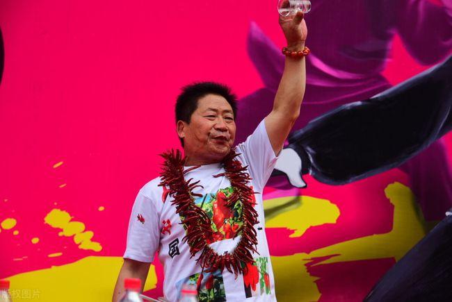 辣王李永志惨遭欺骗假女儿霸占千万粉丝账号造谣其去世