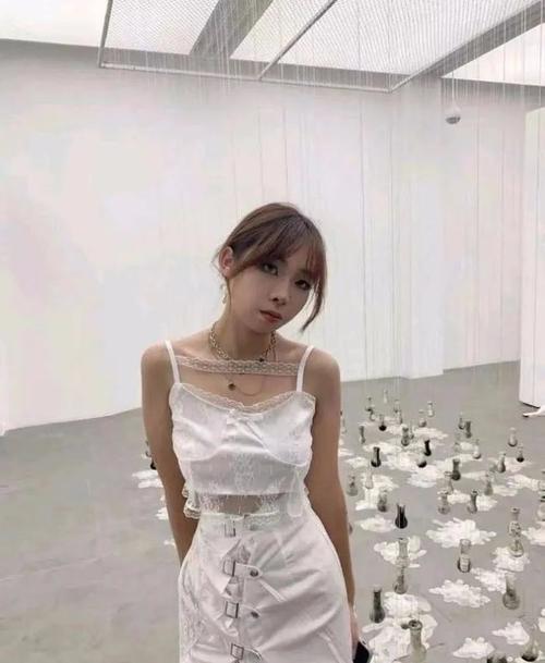 玩偶姐姐长啥样?(分享玩偶姐姐露脸照,潘甜甜素颜照)