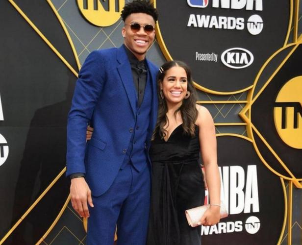 字母哥妻子再次怀孕去年刚生完第一个孩子