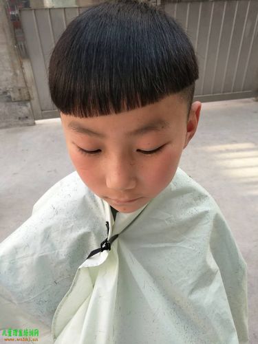 第四期学员小珍同学的儿童理发西瓜头