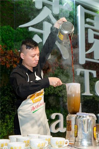 拉茶怎么拉正宗港式拉茶做法步骤图