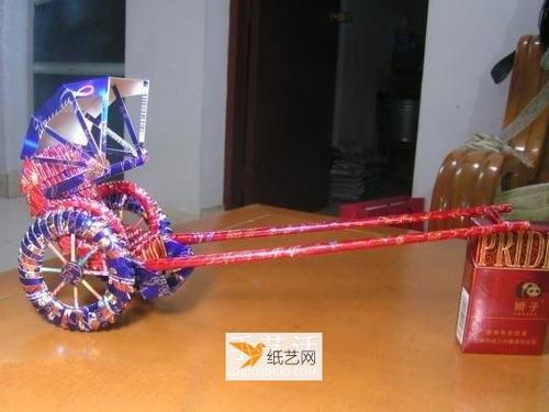 怎样使用烟盒制作精致的黄包车