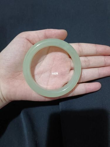 岫玉手镯_手镯_岫玉手镯_时尚_配饰_首饰