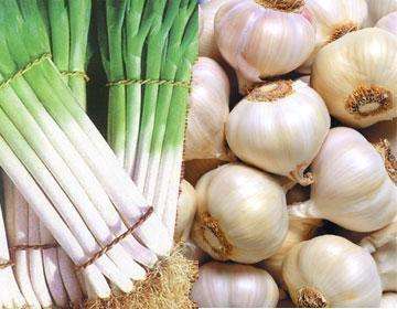这篇微信说,在山东人的餐桌上肯定少不了大蒜和大葱,这是山东人胃癌