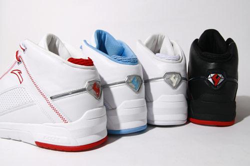 组图:火箭大前锋路易斯-斯科拉安踏装备欣赏