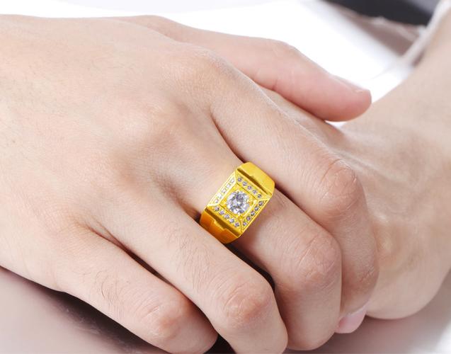 男人戒指戴哪个手?千万别带错,其中大有讲究,你别傻傻