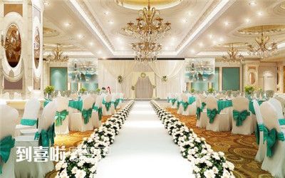 酒店位于北上海商业购物中心地带,坐拥宝山万达,毗邻绿地风尚广场