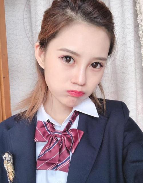 阳光般的吃鸡解说——小彤layla