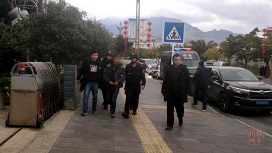 17日,四川雅安市警方发布通告,2月15日发生在汉源县的一起故意杀人案