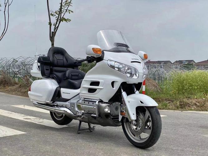 本田金翼gl1800cc长途巡航旅行踏板摩托车重机车马摩托车整车