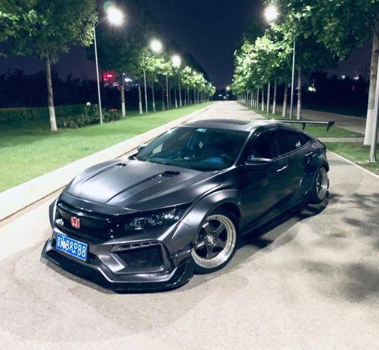 【分享】高亮钛灰贴膜改色,思域改头换面,这感觉爽!