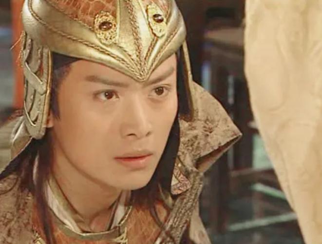 而30岁之后,"古装王子"黄海冰的演艺之路则开始遇到了低谷期.