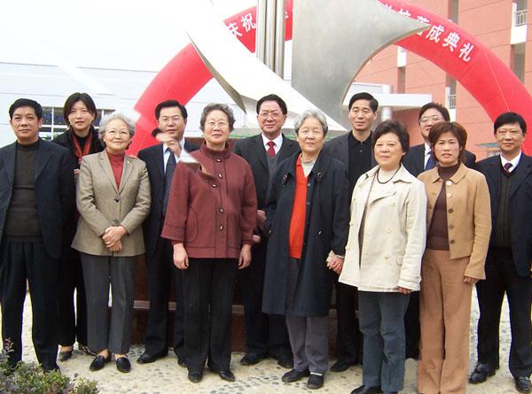 原九三学社中央副主席谢丽娟,原江西省政协副主席黄懋衡等