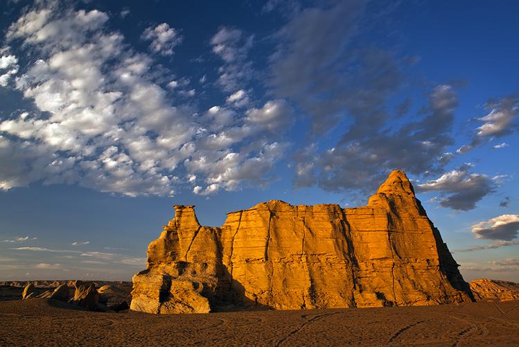 新疆哈密"魔鬼城"