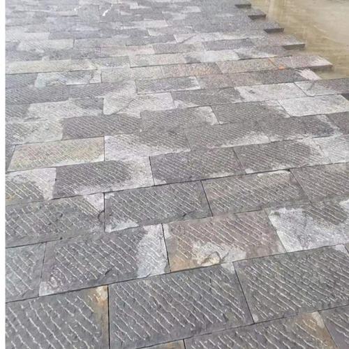 拉丝面青石板价格 户外青石板材定制销售 菠萝面青石台阶石