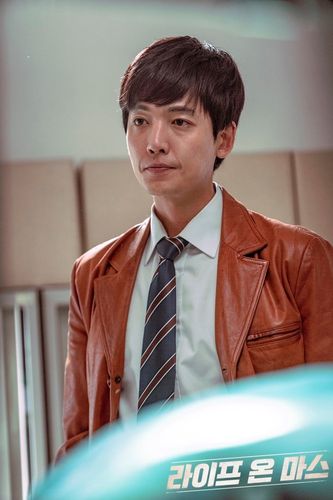 郑敬淏《火星生活》剧照图片[8/9]_电视剧_美桌网