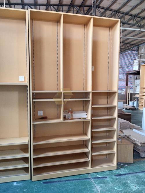 精彩曝光华为配件组合柜3.5发光导视牌定做