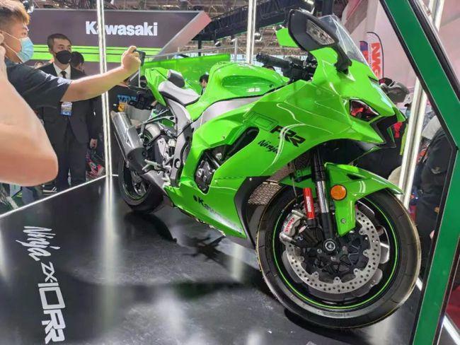北京摩展大牛来袭川崎正式发布ninjazx10r10rr售价2368万元起