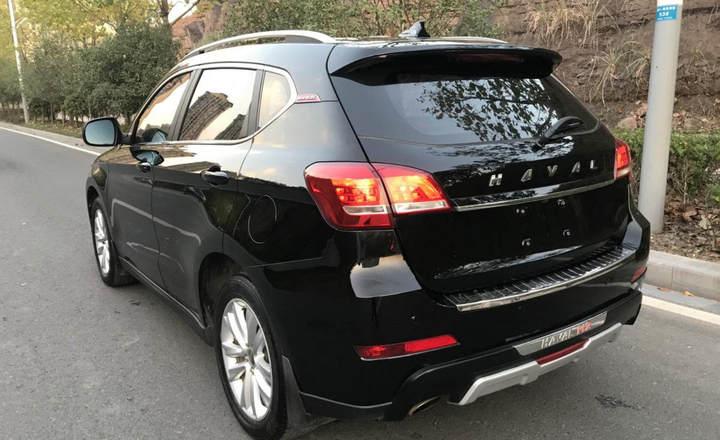 武汉二手哈弗h2 2015 款 1.5t 自动两驱尊贵版 黑色