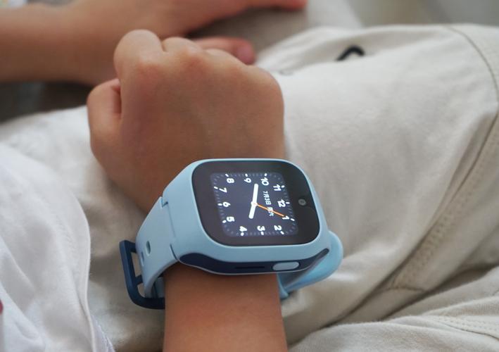 安全防护防丢神器米兔儿童电话手表5c给孩子更多安全监管