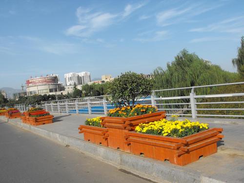 防腐木花箱图片_4