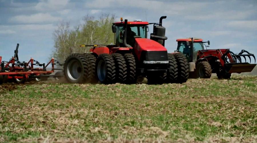 拖拉机巨怪 the monster tractor